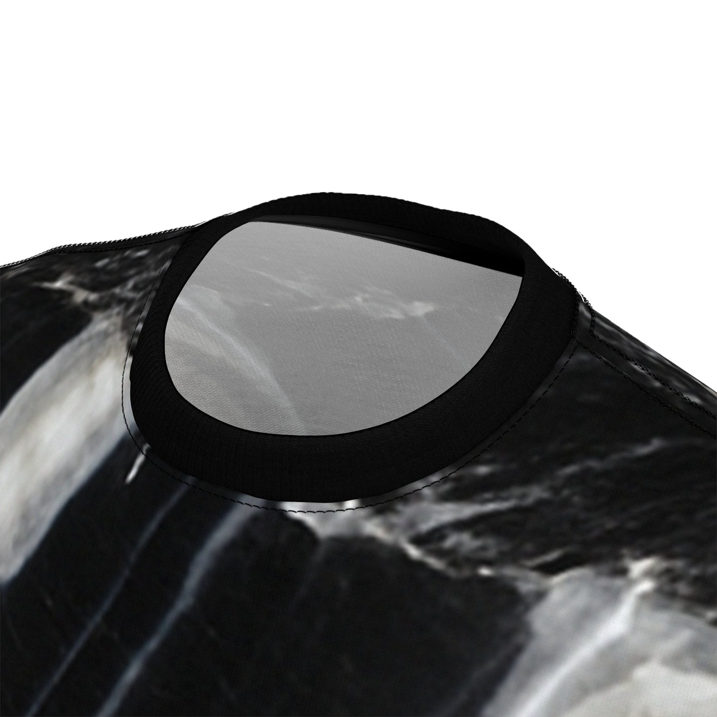 Tee Onyx Graphic - Strength, Grounding, Resilience